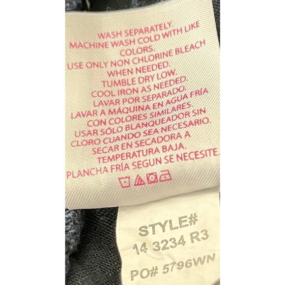 NO BO MID-RISE SHORTS JUNIORS, 1, NAVY BLUE, BACK POCKETS, BUTTONS & ZIP CLOSURE - Picture 11 of 11